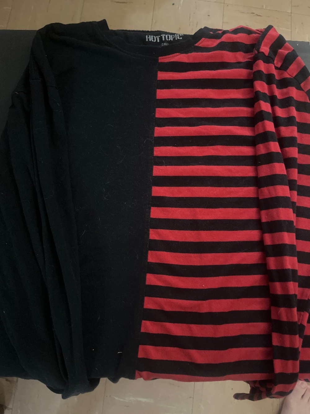 Hot topic split long sleeve